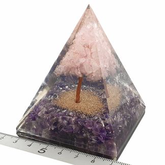 Orgonita Pirámide Amatista con Árbol de Cuarzo Rosa 7x7 cm.